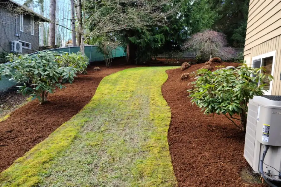 Professional Landscaping Contractor in Monroe, WA Professional Landscaping Contractor in Monroe, WA