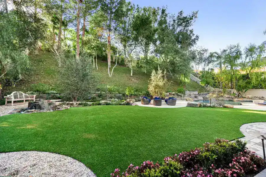 Local Commercial Landscape Maintenance in Monroe, WA Local Commercial Landscape Maintenance in Monroe, WA